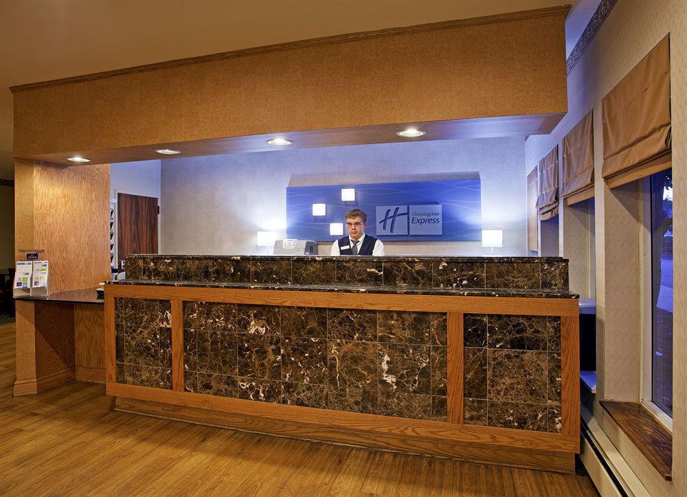 Holiday Inn Express Hotel & Suites Pittsburgh Airport By Ihg Robinson Township İç mekan fotoğraf