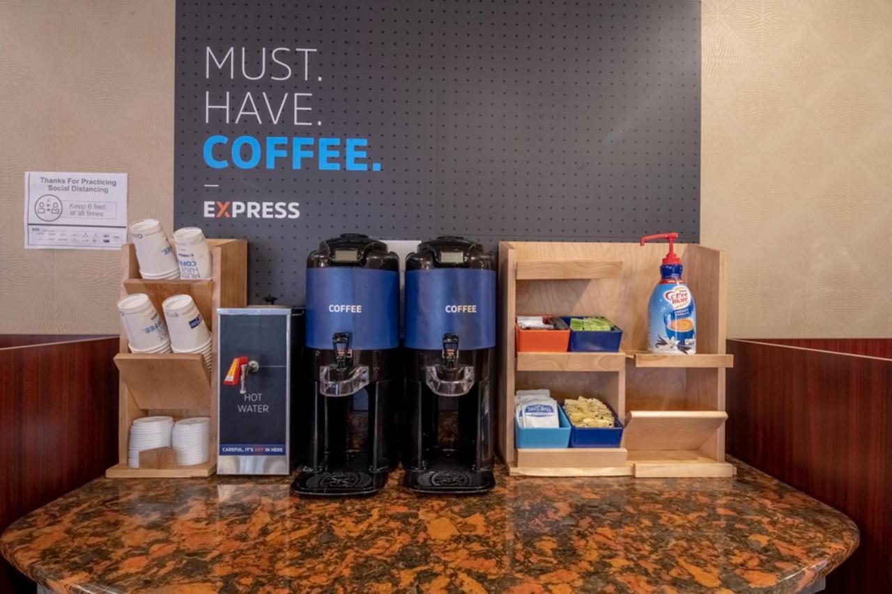 Holiday Inn Express Hotel & Suites Pittsburgh Airport By Ihg Robinson Township Dış mekan fotoğraf