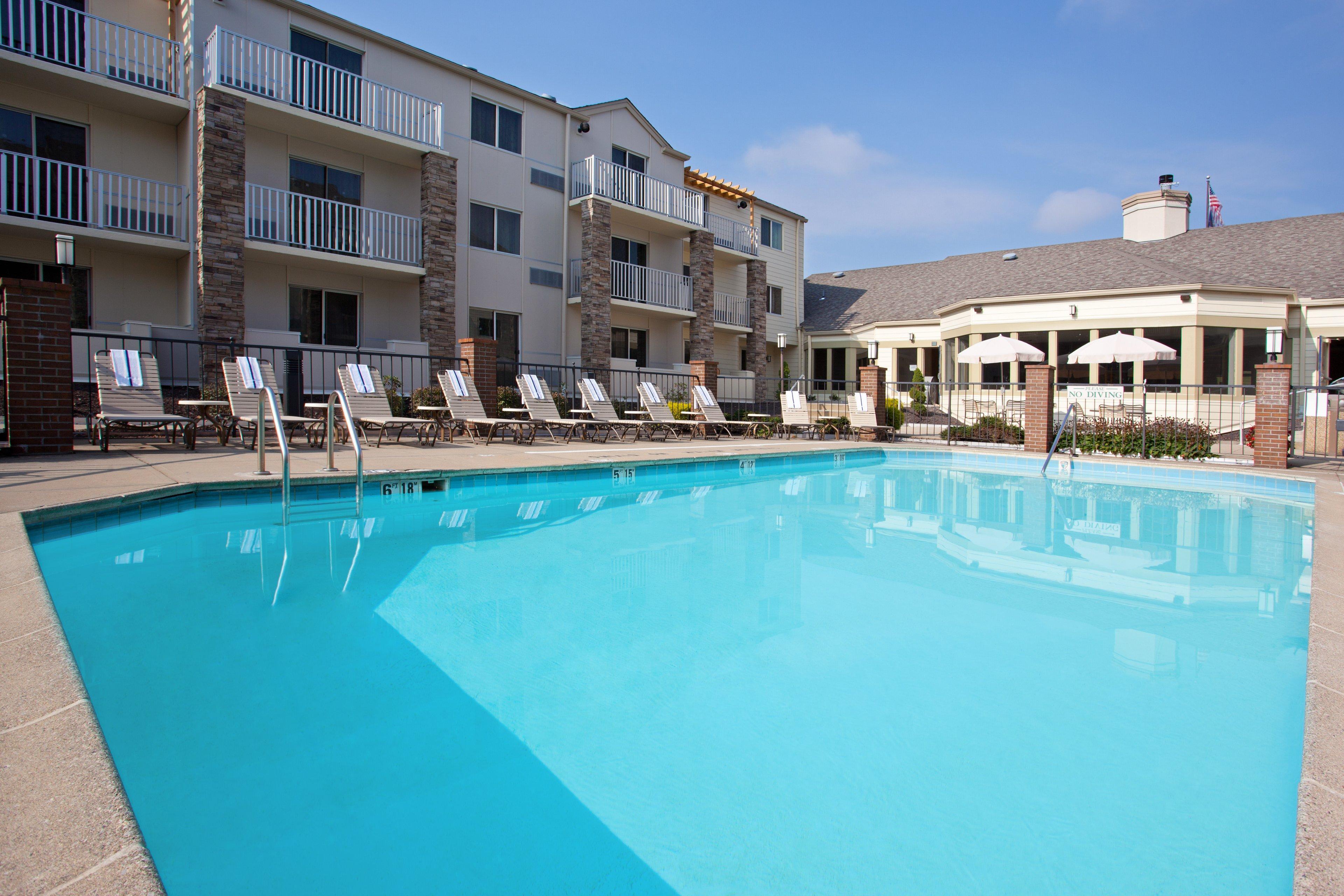 Holiday Inn Express Hotel & Suites Pittsburgh Airport By Ihg Robinson Township Dış mekan fotoğraf