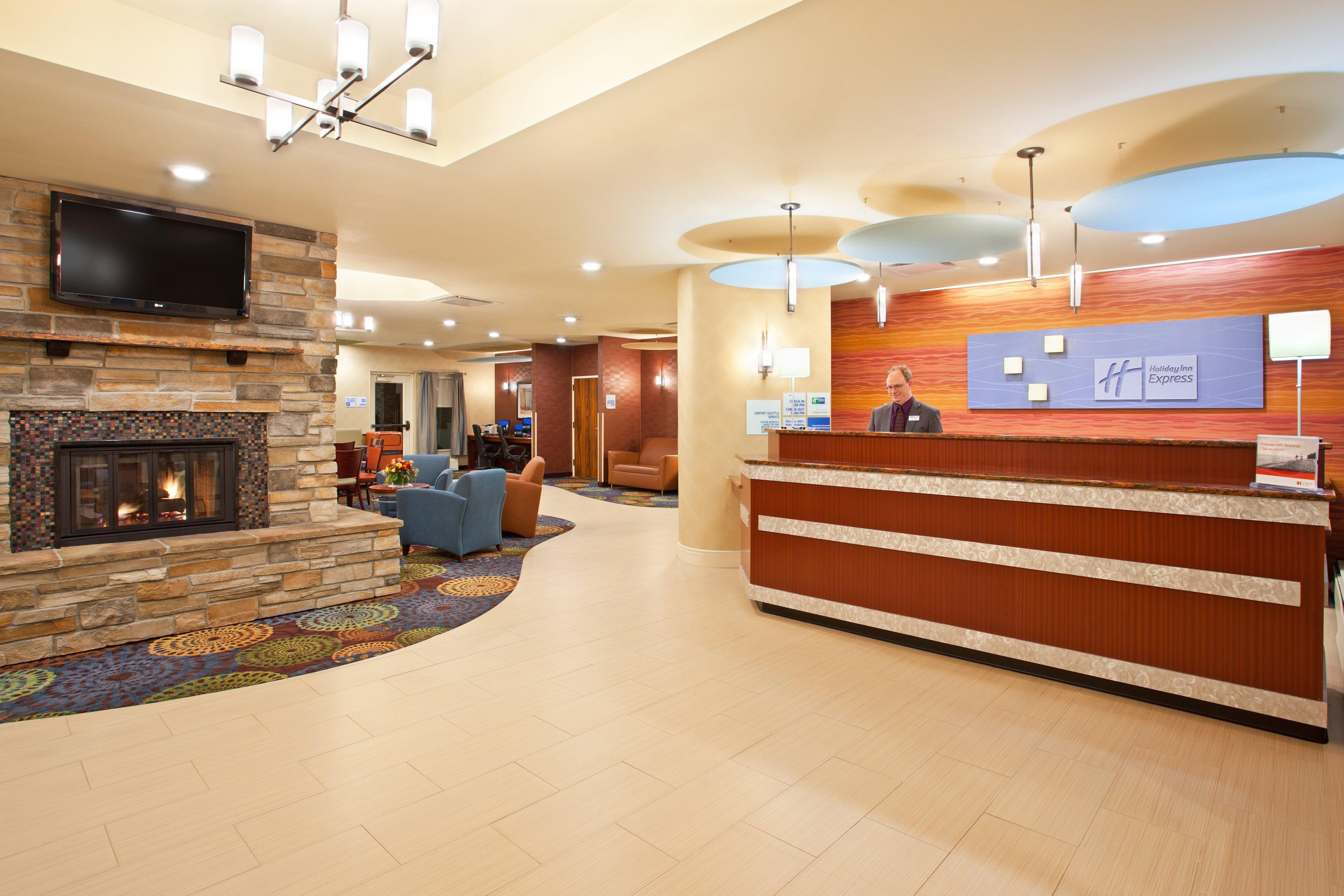 Holiday Inn Express Hotel & Suites Pittsburgh Airport By Ihg Robinson Township Dış mekan fotoğraf