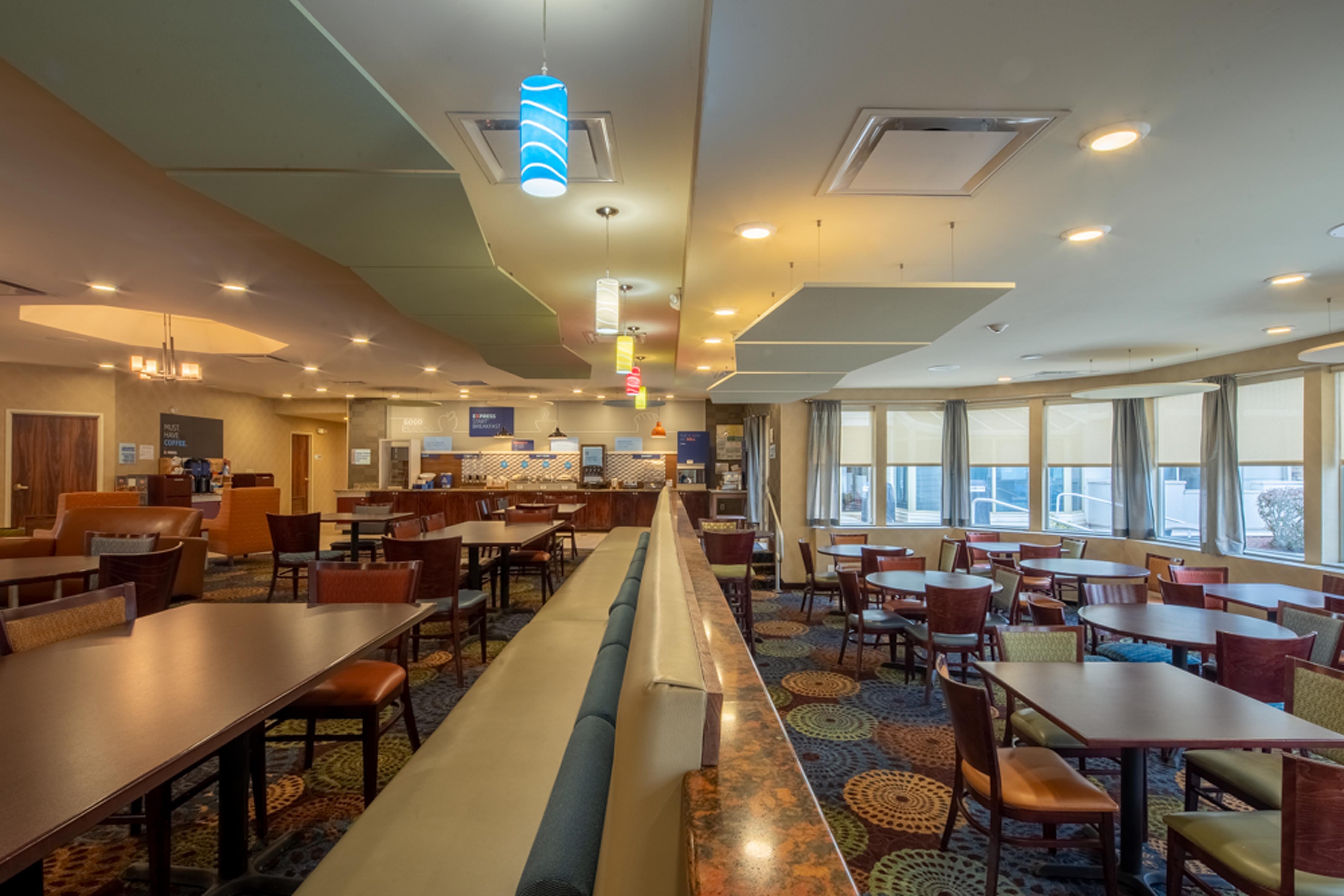 Holiday Inn Express Hotel & Suites Pittsburgh Airport By Ihg Robinson Township Dış mekan fotoğraf